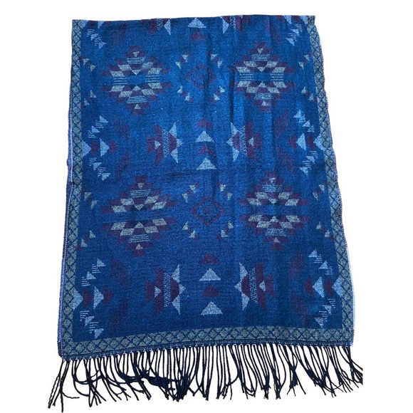 Blue Geometric Patterned Scarf - Picture 2 of 3